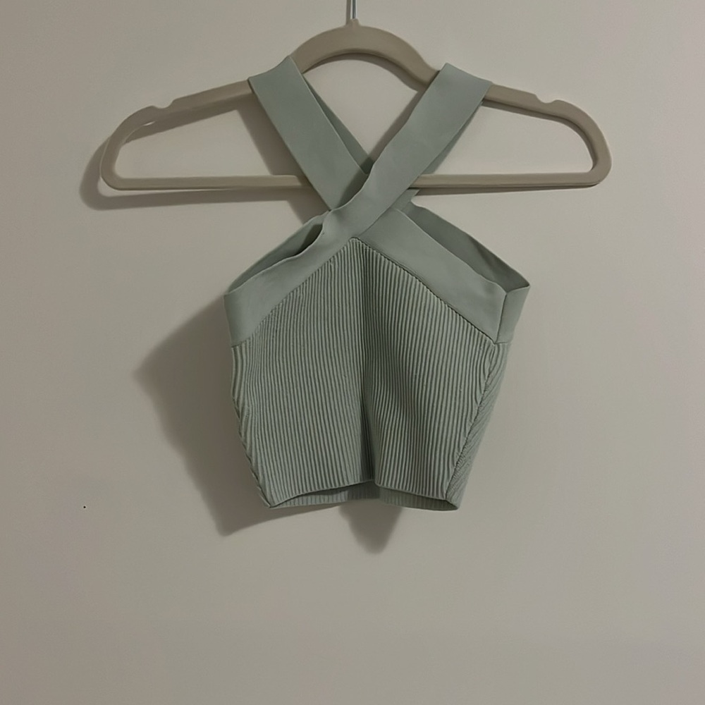 Aritzia Babaton Criss Cross Cropped Tank - Picture 2 of 3